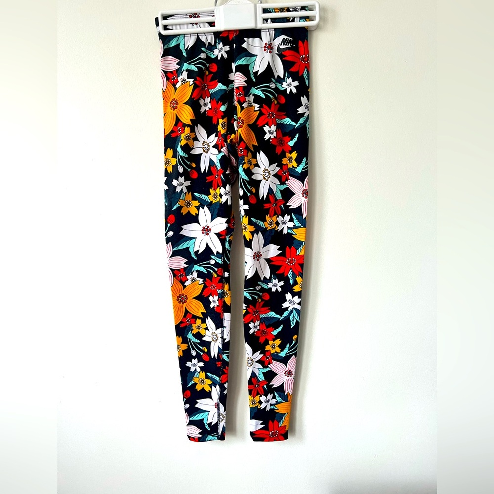 Vintage Nike Floral Leggings